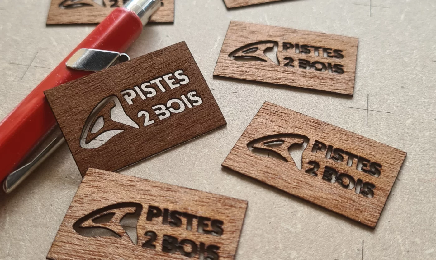 decoupe laser PISTES2BOIS acajou